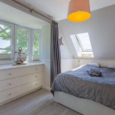 Holiday home Hues Strandleev 1